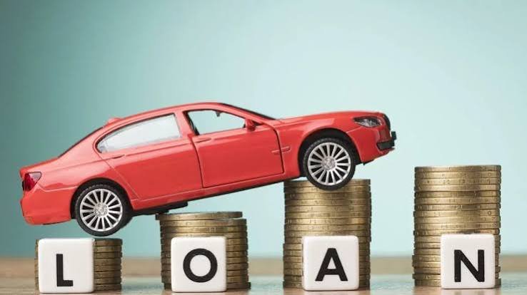 Indian customer reviewing car loan financing details